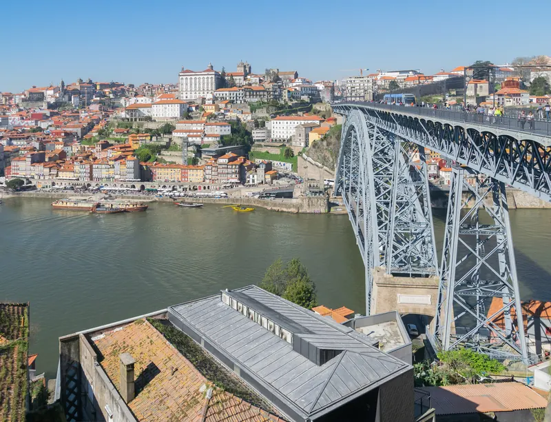 Dom Luís I bridge and the Douro in Porto, seen from Jardim do Morro