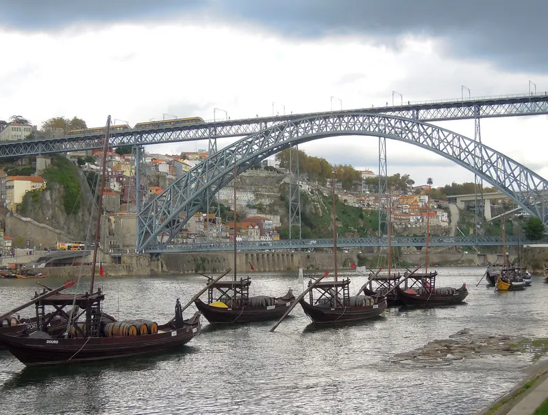 Rabelo boats on the Douro below the Dom Luís I bridge, Porto