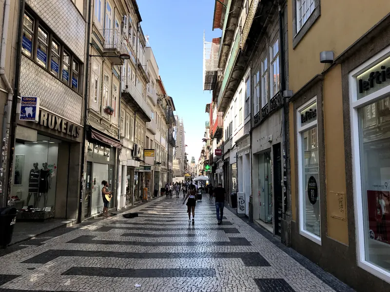 Rua de Cedofeita, a pedestrian shopping street in Porto